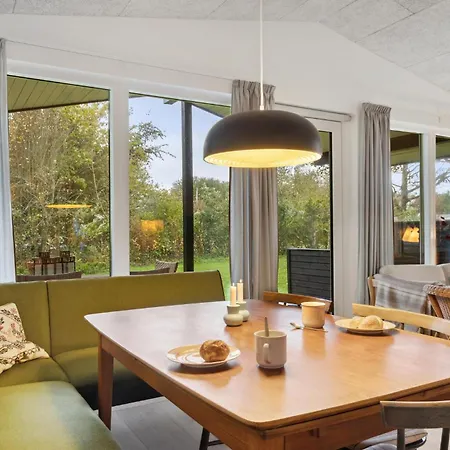 Amazing In With House A Panoramic View Holiday home *